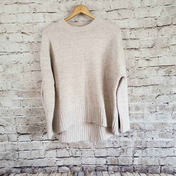 Zara Sweaters - ZARA KNIT OVERSIZED BEIGE PULLOVER SWEATER SIZE M